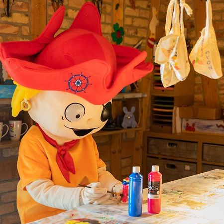Familien Wellness Hotel Seeklause Mit Grossem Abenteuerspielplatz "Piraten-Insel-Usedom" Kinder Immer All-Inklusive & Getraenke Ganztags Inklusive Trassenheide Esterno foto